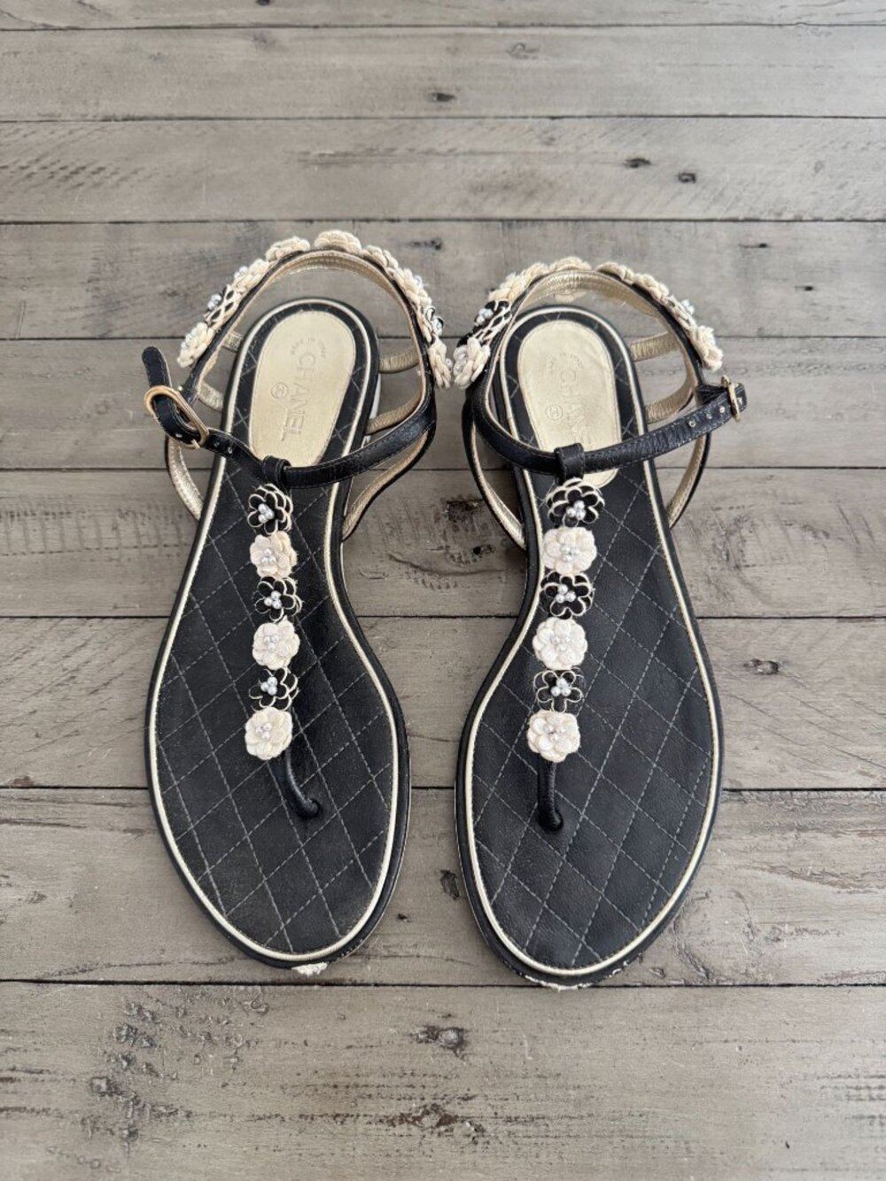 CHANEL Camellia T-Strap Flat Leather Floral Applique Interlocking Sandals 38.5C